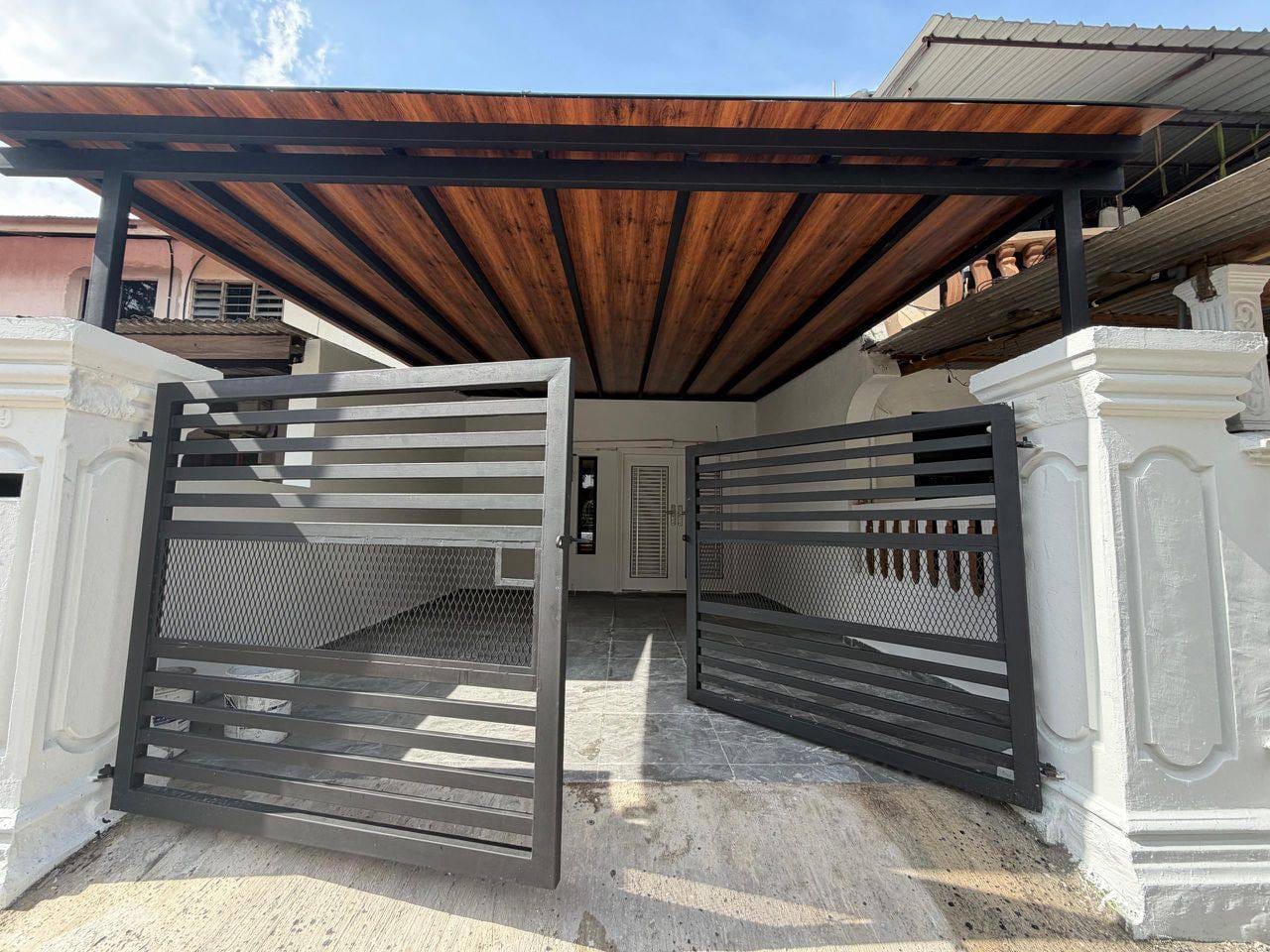 Mount Austin 2 Storey Low Cost House For Sale