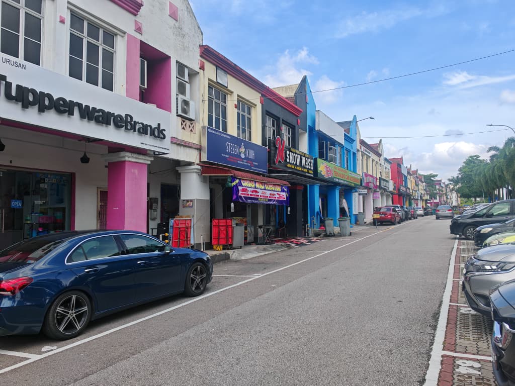 Tampoi 2 Storey Shoplot For Sale