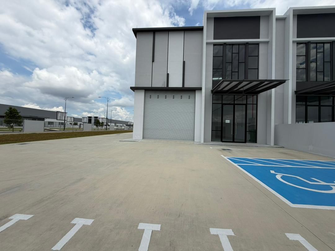 Eco Business Park 1   Phase 3 Single Storey Cluster Factory Corner Lot FOR RENT