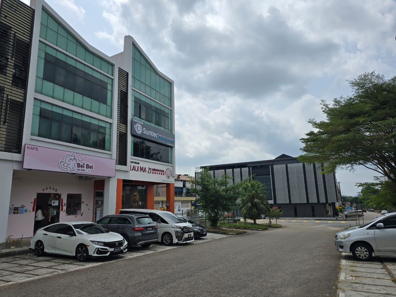 Taman Molek Shoplot For Sale