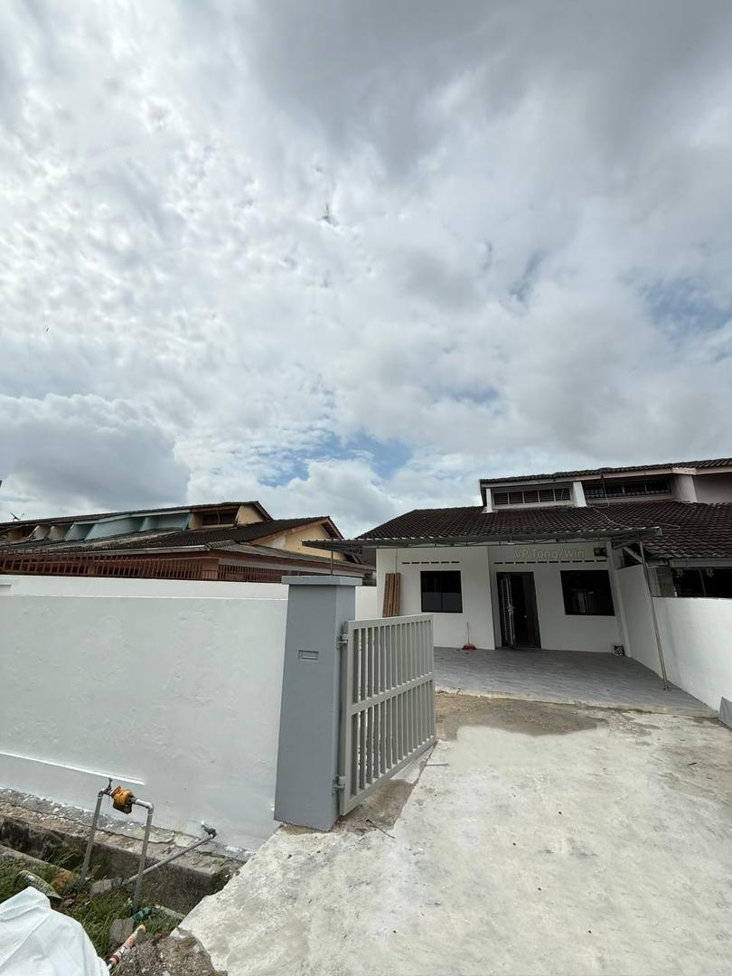 Masai Taman Rinting Single Storey End Lot House For Sale